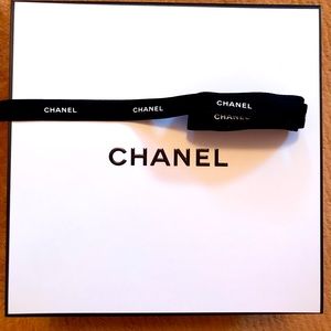 CHANEL BOX  + CHANEL RIBBON SET 💯% AUTHENTIC and a Chanel Card with Envelope